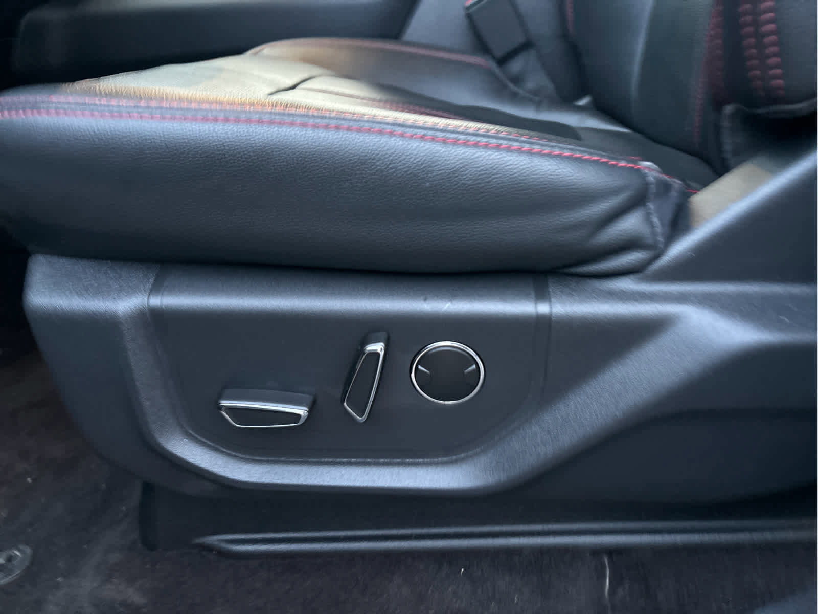 Certified 2023 Ford Expedition Limited image 12