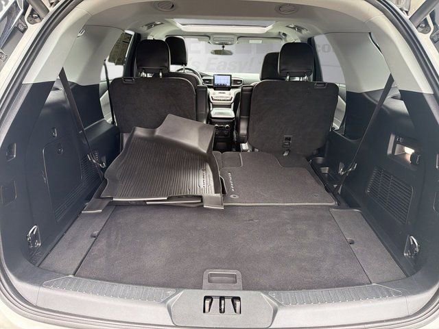 Certified 2023 Ford Explorer XLT w/ Equipment Group 202A AWD/4WD image 24