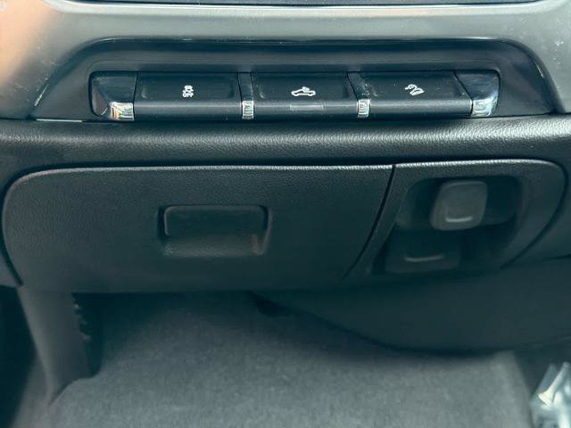 Used 2019 Chevrolet Silverado 1500 LT w/ All Star Edition AWD/4WD image 31