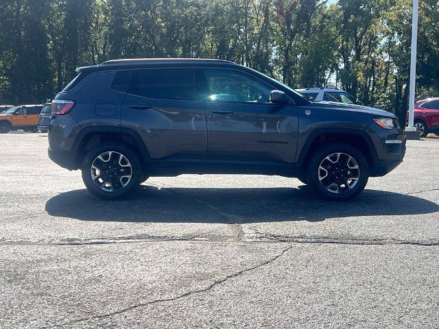 Used 2018 Jeep Compass Trailhawk w/ Leather Interior Group AWD/4WD image 15
