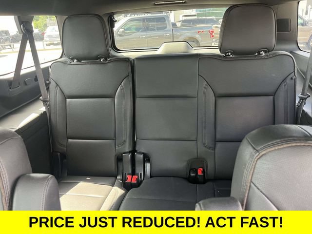 Used 2023 Chevrolet Suburban High Country AWD/4WD image 15