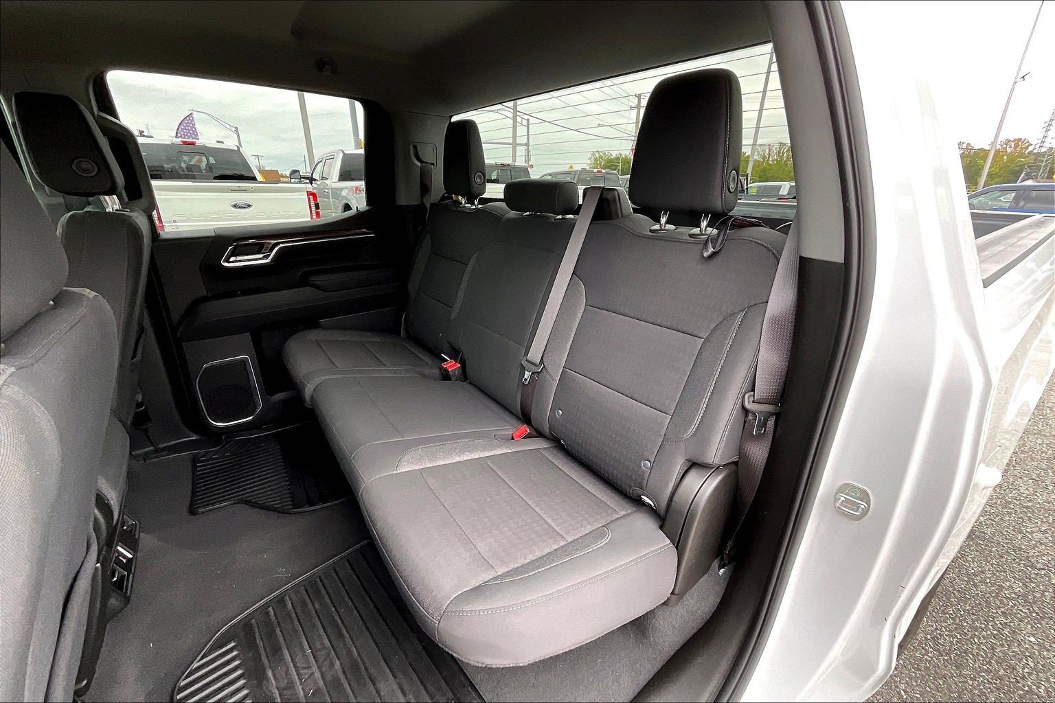 Used 2024 Chevrolet Silverado 1500 RST w/ Z71 Off-Road Package AWD/4WD image 26