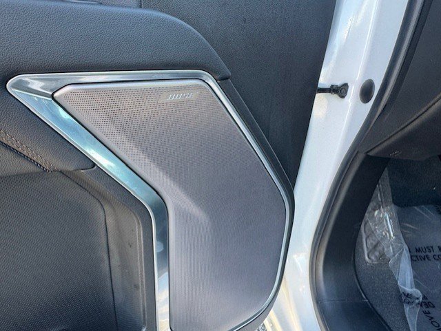 Used 2022 Chevrolet Silverado 1500 High Country w/ High Country Premium Package AWD/4WD image 13