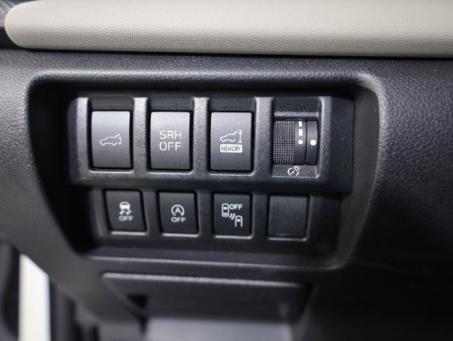 Used 2023 Subaru Forester Limited AWD/4WD image 25