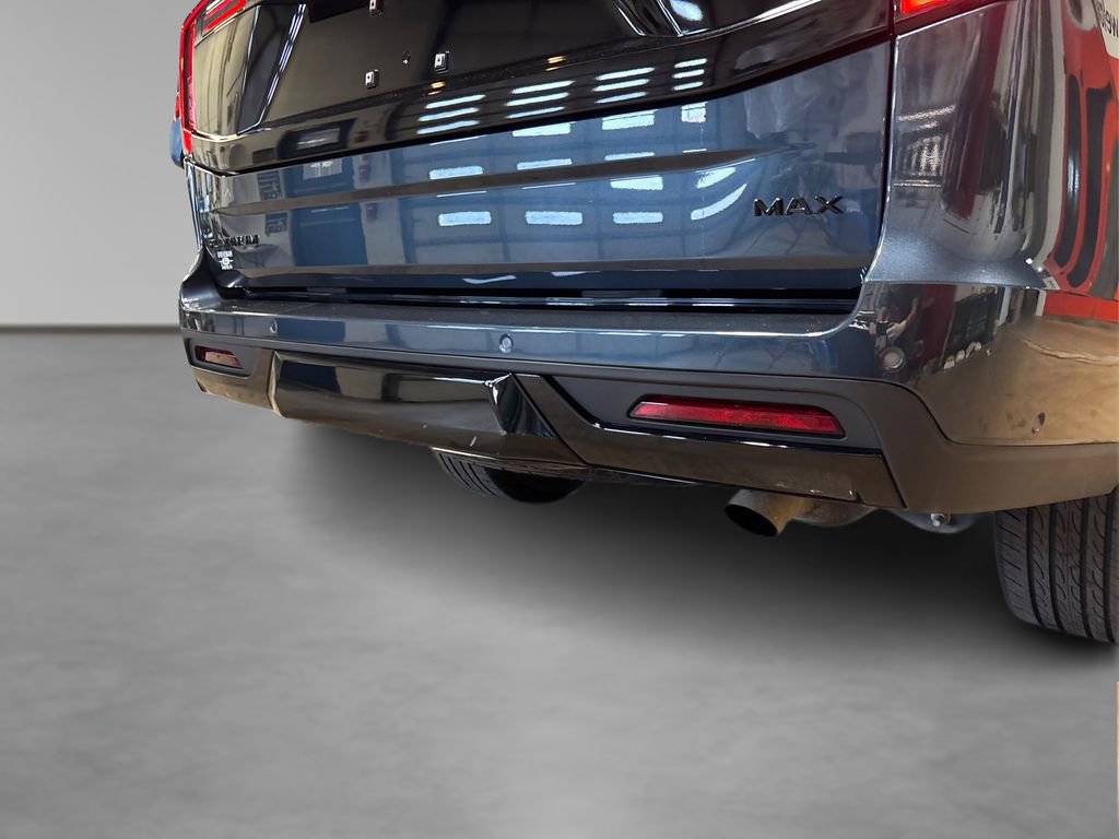 Certified 2025 Ford Expedition Max Platinum w/ Stealth Performance Package AWD/4WD image 17