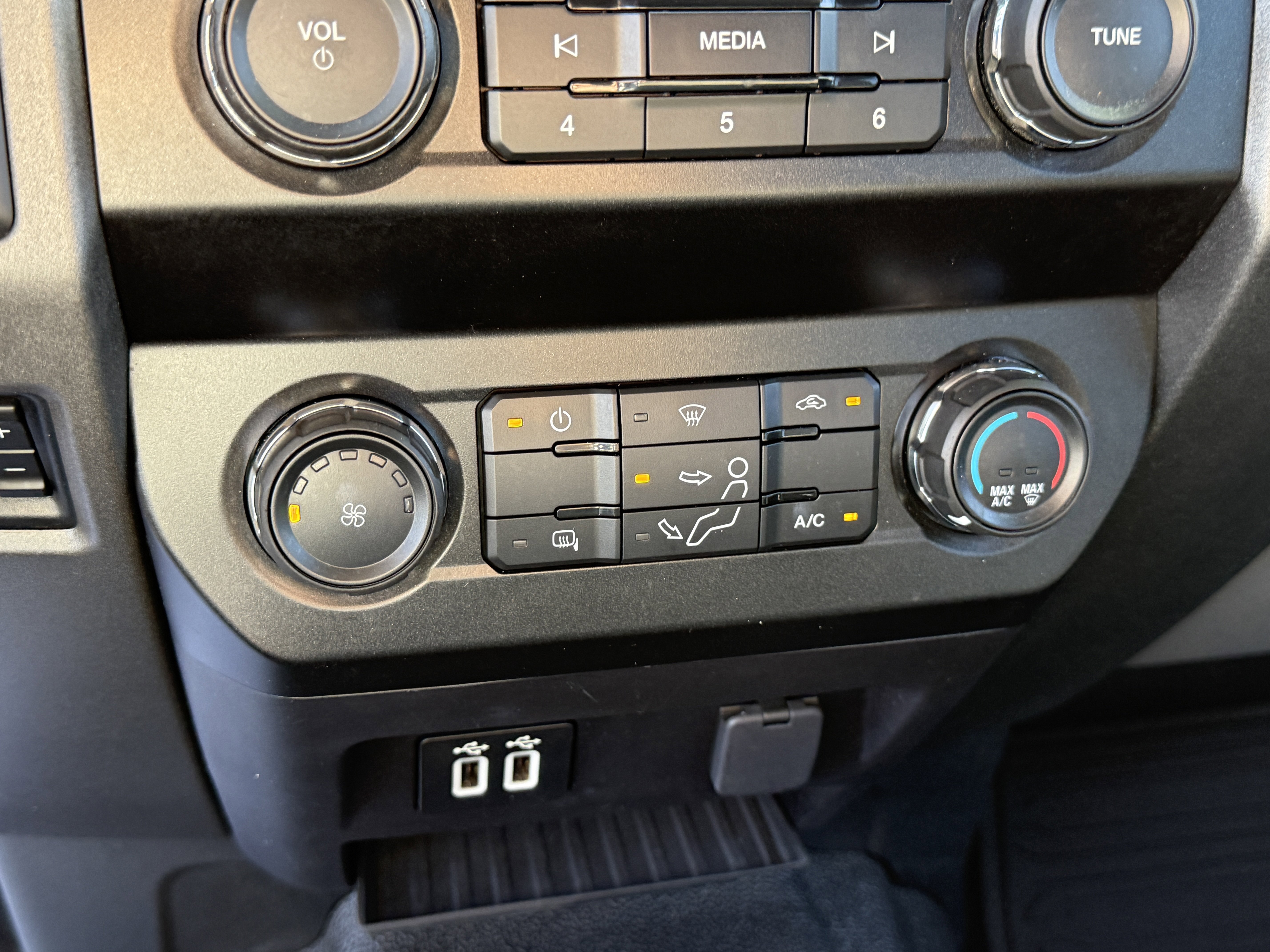 Certified 2019 Ford F250 XL w/ STX Appearance Package image 22