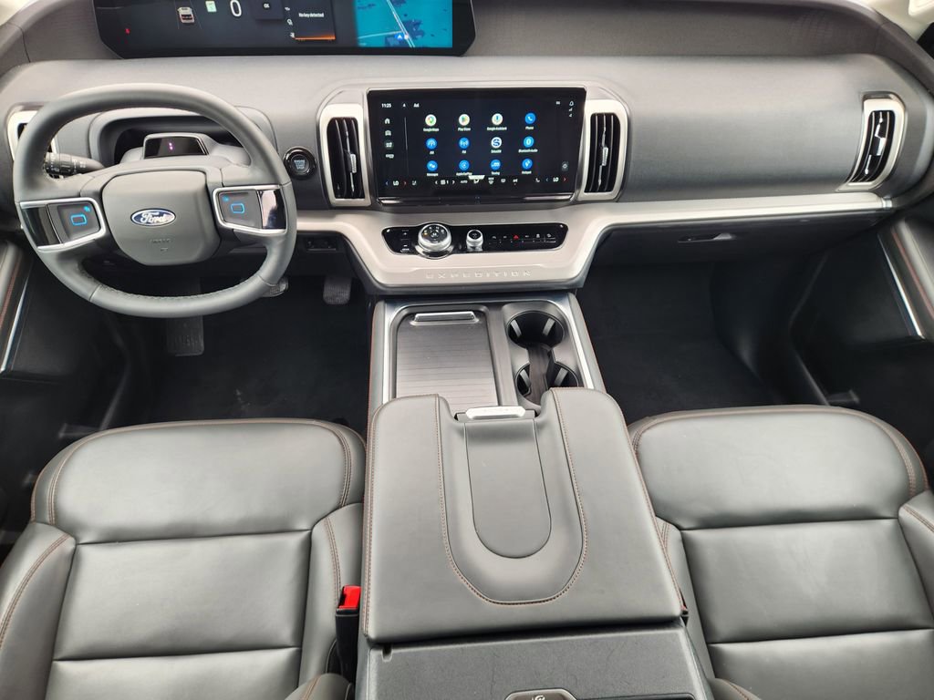 Certified 2025 Ford Expedition Active AWD/4WD image 25