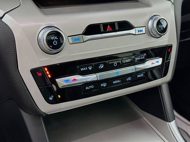 Certified 2023 Ford Explorer XLT w/ Equipment Group 202A image 24