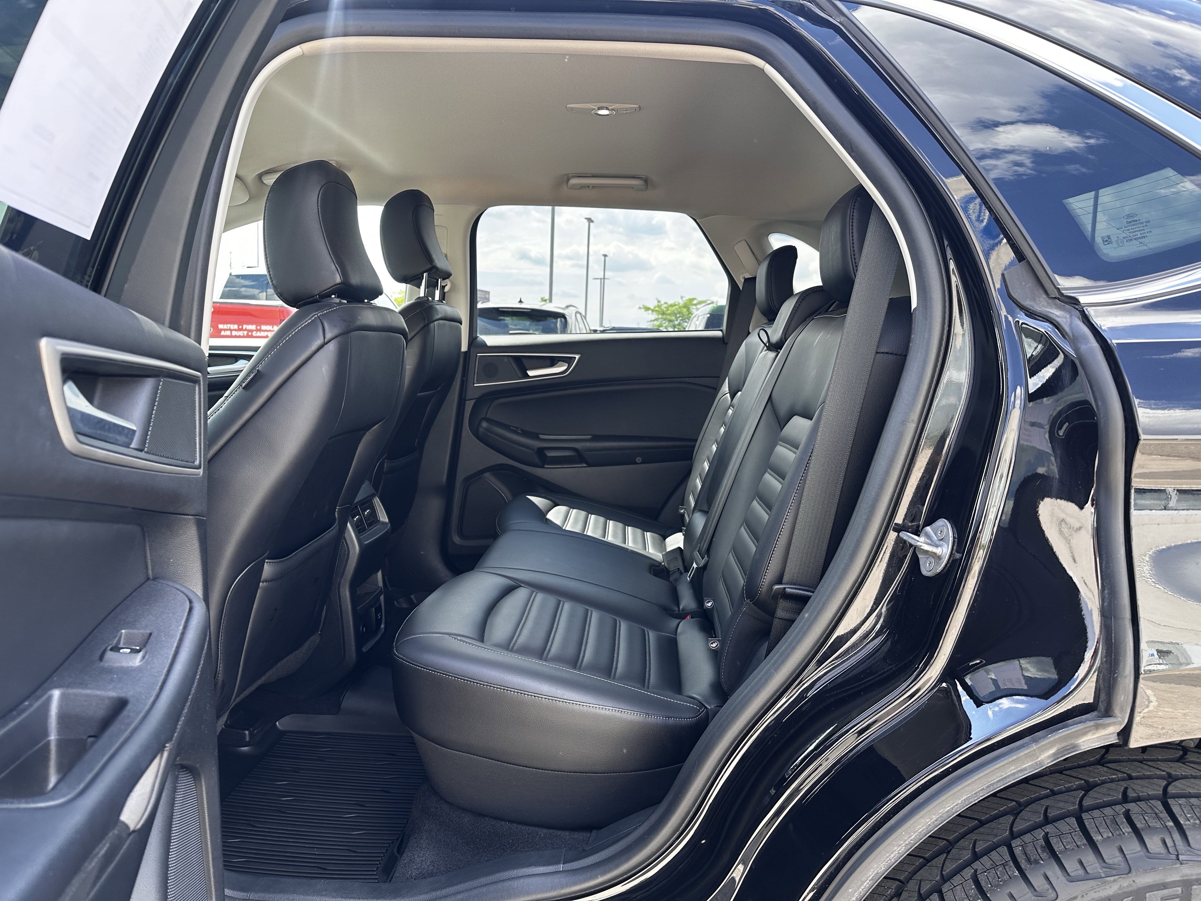 Certified 2024 Ford Edge SEL w/ Convenience Package AWD/4WD image 19