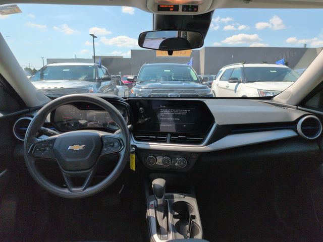 Used 2024 Chevrolet Trax LS w/ Driver Confidence Package FWD image 24