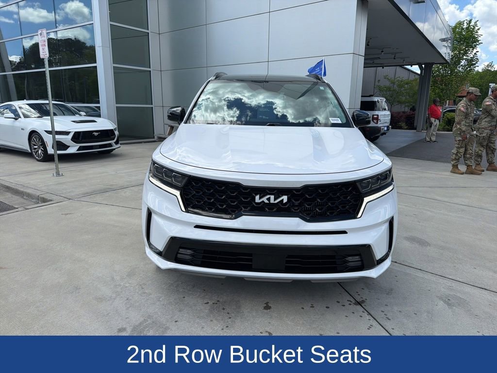 Used 2023 Kia Sorento SX AWD/4WD image 3