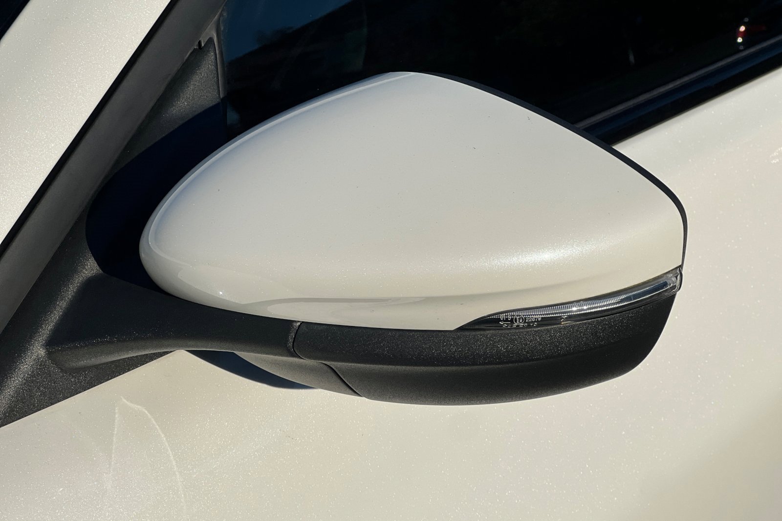 Certified 2021 Ford Mustang Mach-E Select w/ Comfort/Appearance Package image 52