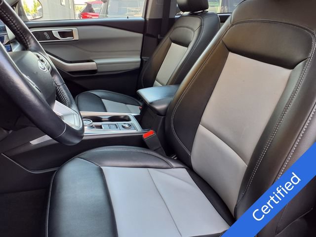 Certified 2023 Ford Explorer XLT w/ Equipment Group 202A AWD/4WD image 3