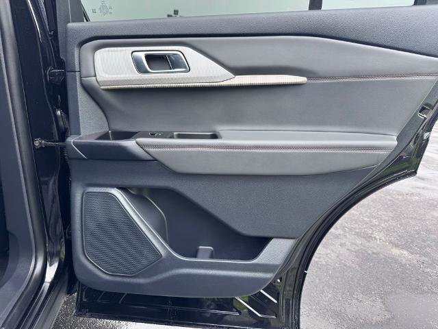 Certified 2025 Ford Explorer Active w/ Active Comfort Package AWD/4WD image 27