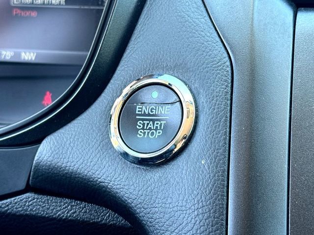 Certified 2018 Ford Fusion SE w/ Equipment Group 201A image 17