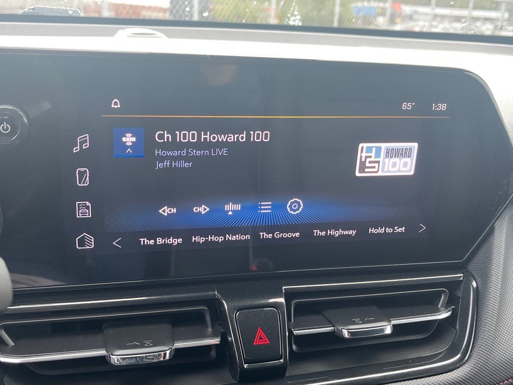 Used 2025 Chevrolet TrailBlazer RS w/ Convenience Package image 9