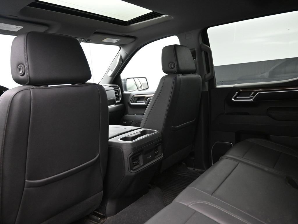 Used 2023 Chevrolet Silverado 1500 RST w/ Convenience Package II image 11