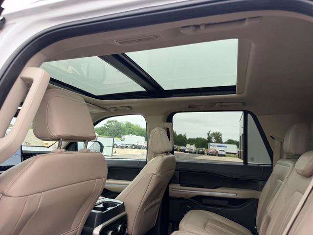 Certified 2024 Ford Expedition Max Limited AWD/4WD image 12