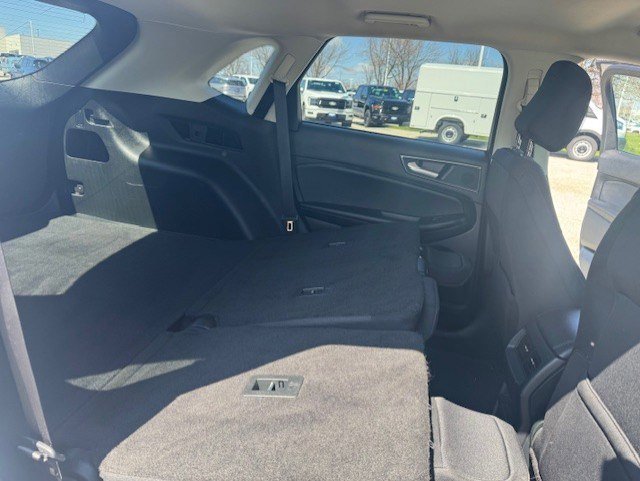 Certified 2022 Ford Edge SE image 32