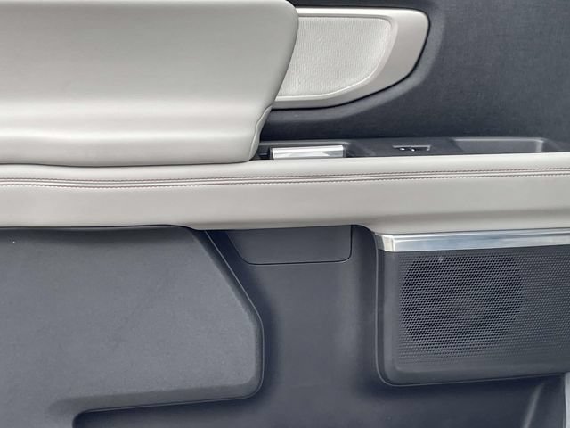 Certified 2025 Ford Expedition Max Active AWD/4WD image 11