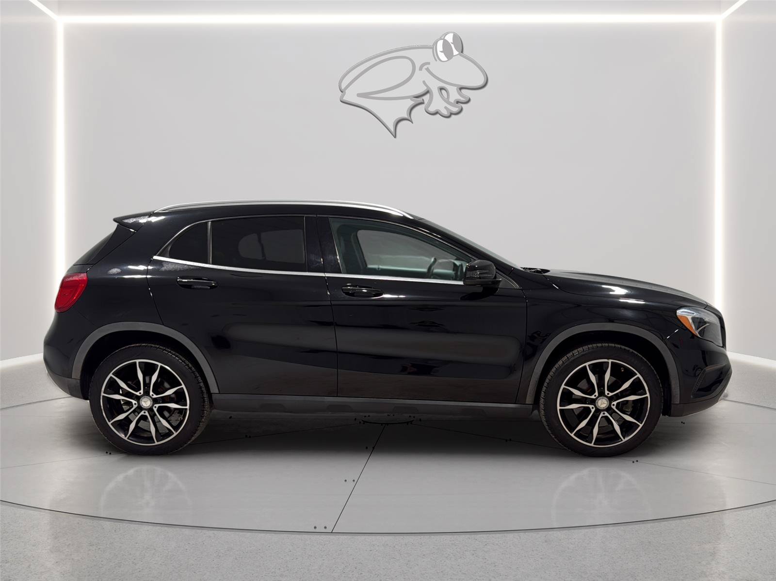 Used 2017 Mercedes-Benz GLA 250 4MATIC image 6