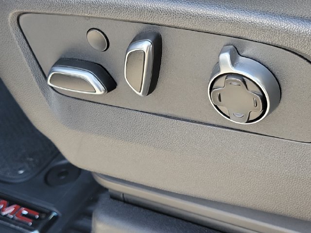 Used 2026 GMC Sierra 1500 AT4X AWD/4WD image 32