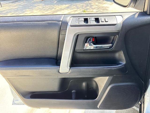 Used 2022 Toyota 4Runner SR5 Premium w/ Moonroof Package AWD/4WD image 15