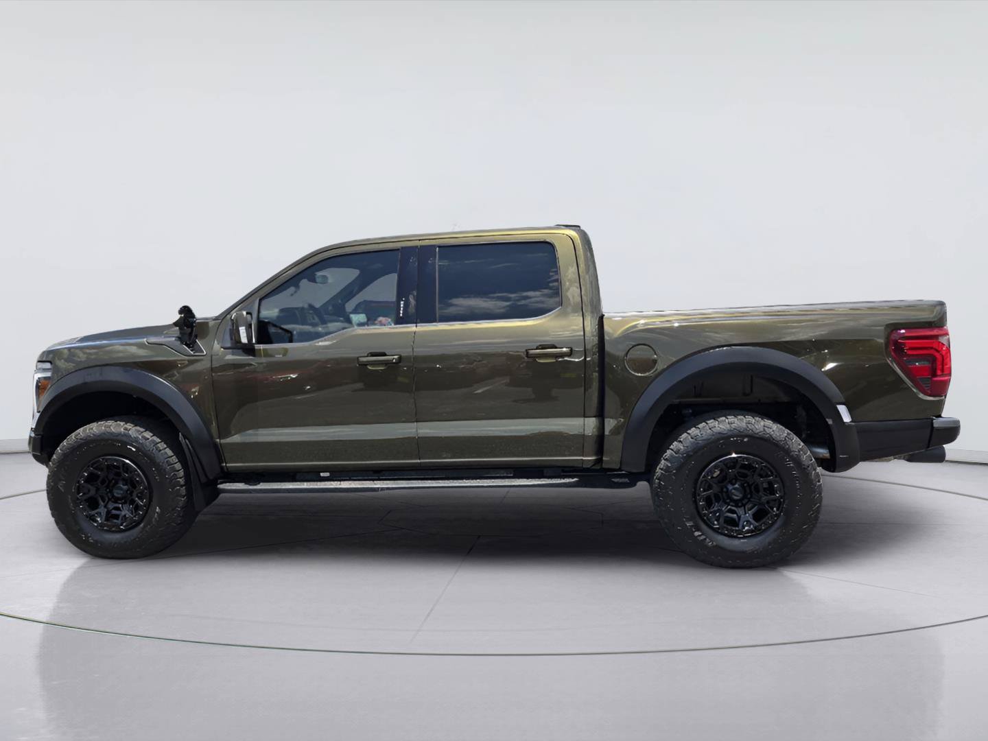Certified 2025 Ford F150 Raptor w/ Equipment Group 803A Raptor R AWD/4WD image 4