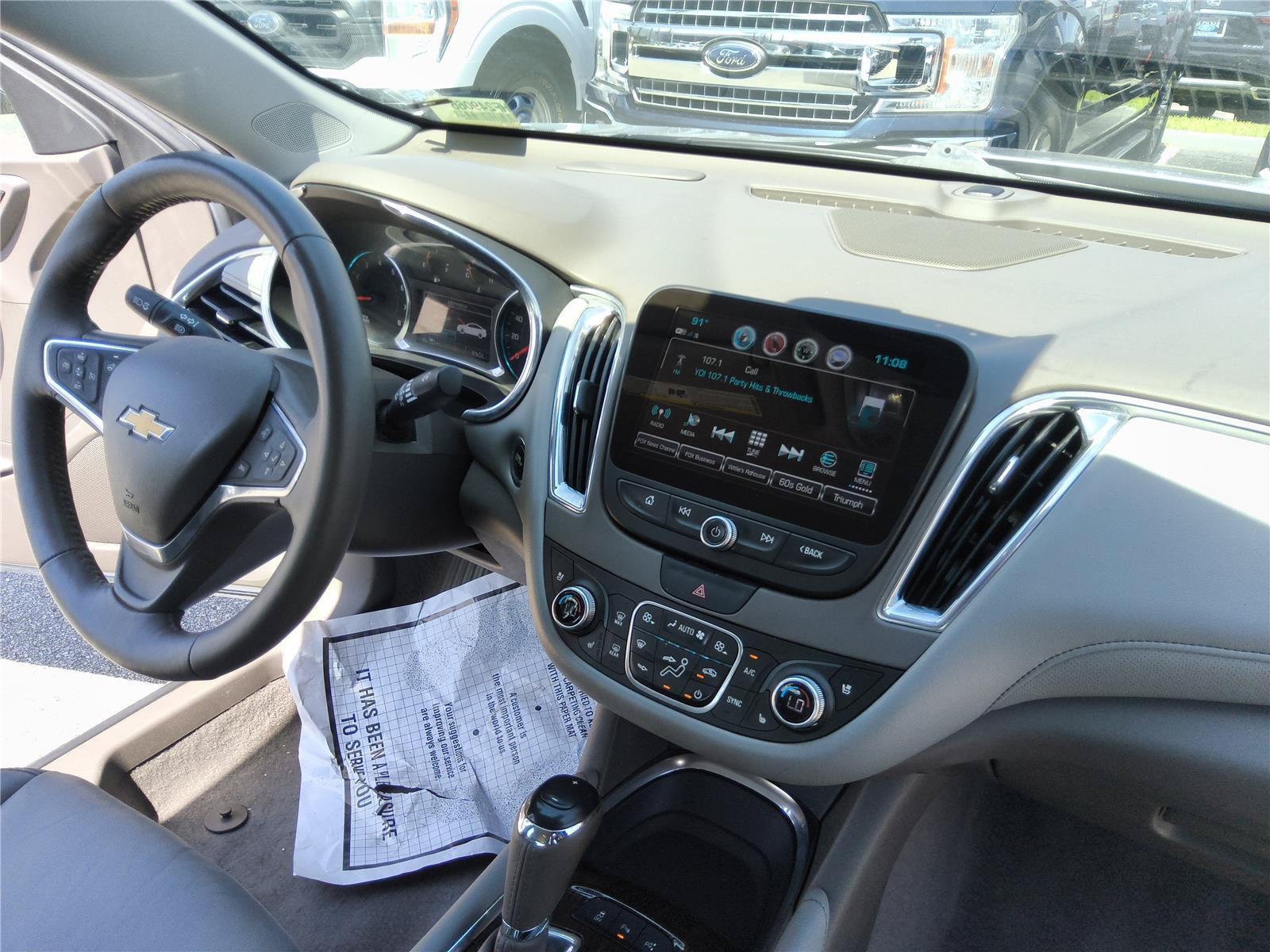Used 2017 Chevrolet Malibu Premier w/ Driver Confidence Package FWD image 26