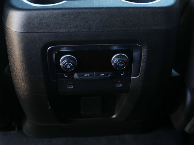 Used 2024 Chevrolet Tahoe Premier AWD/4WD image 28