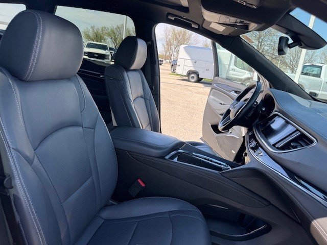 Used 2023 Buick Enclave Essence w/ Experience Buick Package AWD/4WD image 39