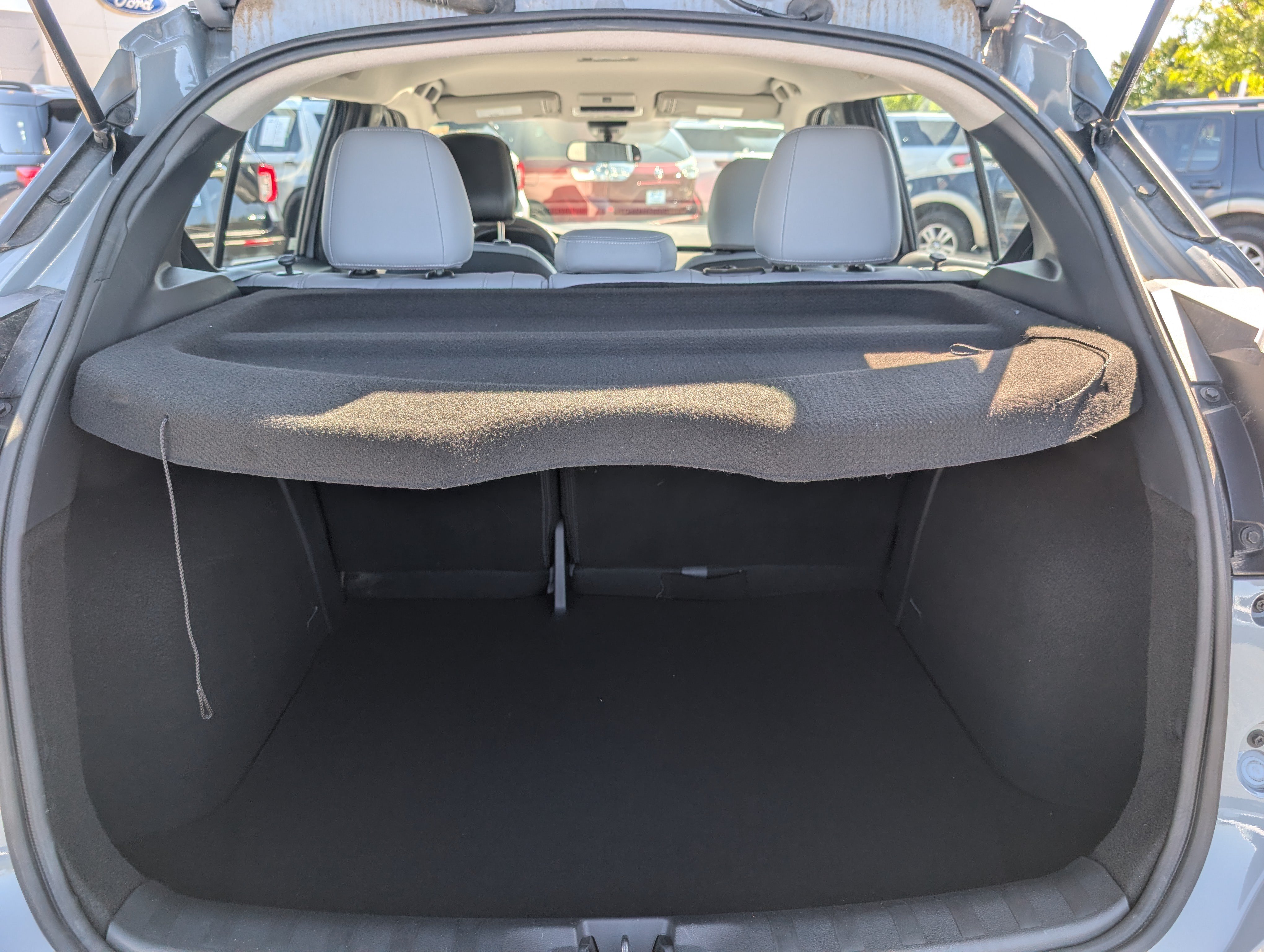 Used 2023 Nissan Kicks SR w/ SR Premium Package FWD image 12