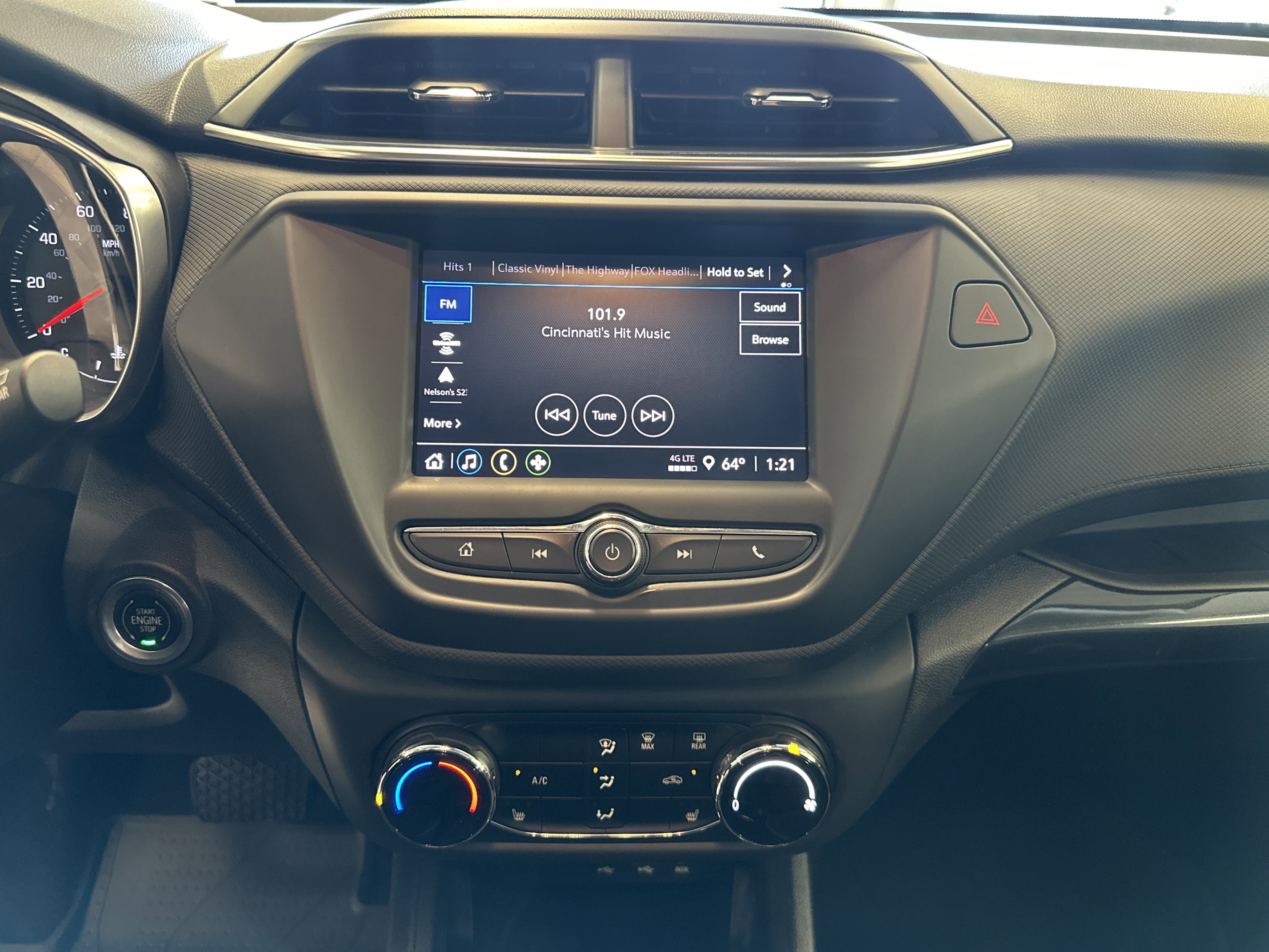 Used 2022 Chevrolet TrailBlazer LT image 12