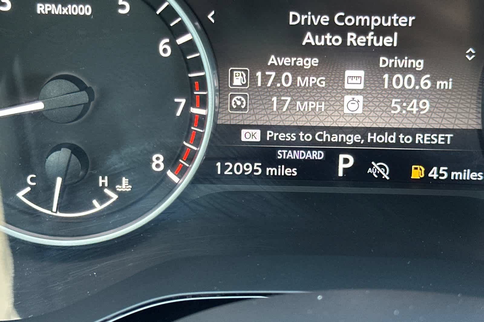 Used 2024 Nissan Pathfinder SV FWD image 26