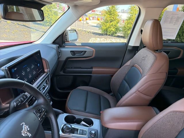 Certified 2025 Ford Bronco Sport Outer Banks w/ Outer Banks Tech Package+ AWD/4WD image 16