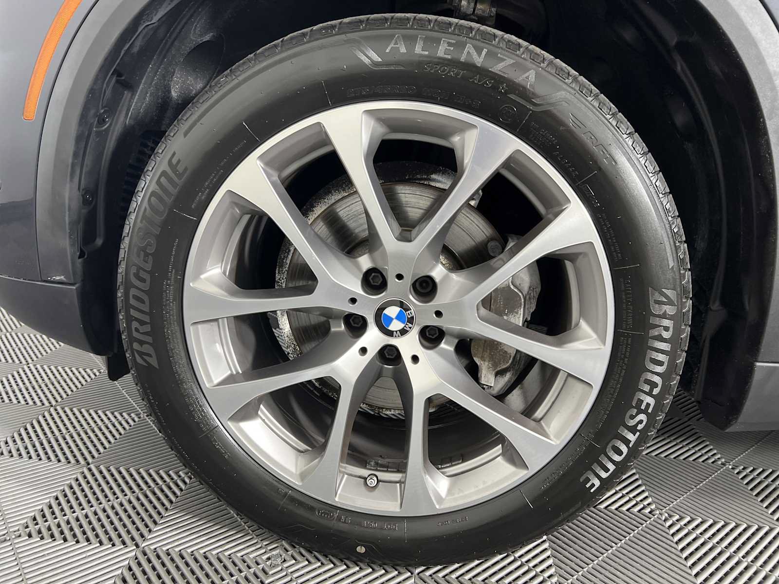 Used 2021 BMW X5 xDrive40i w/ Convenience Package AWD/4WD image 14