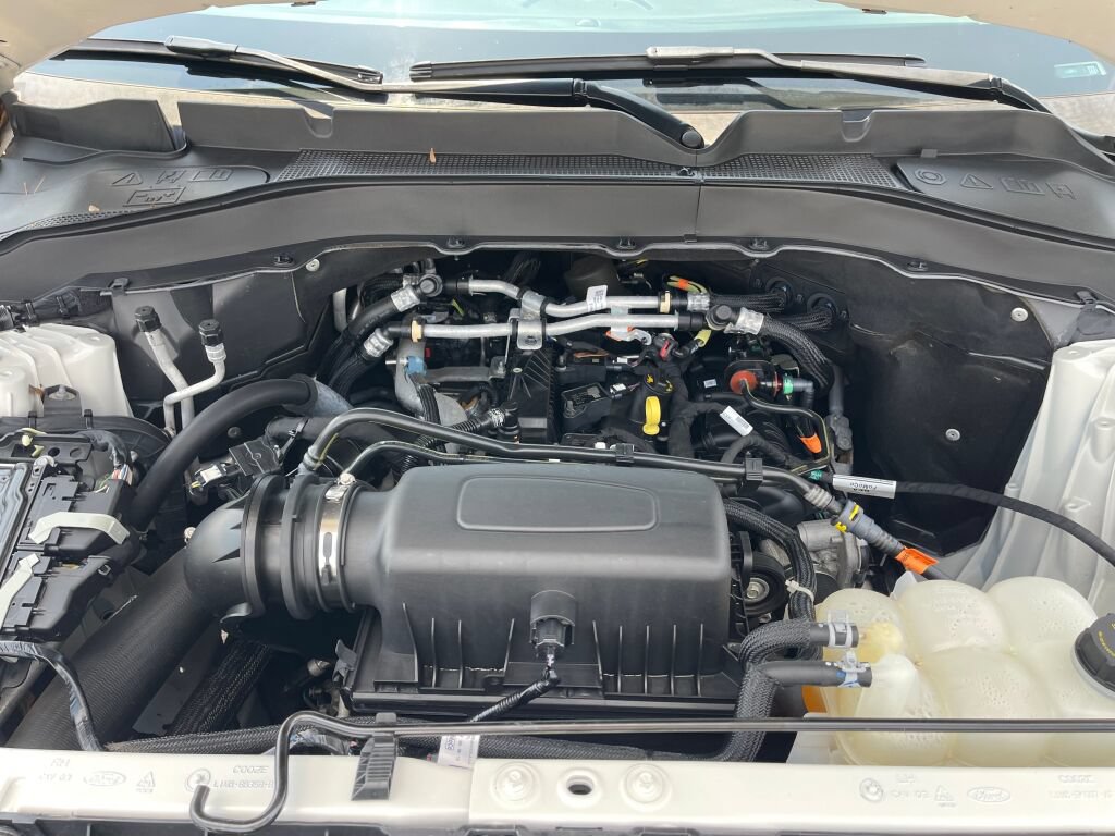 Certified 2023 Ford Explorer XLT w/ Equipment Group 202A AWD/4WD image 39