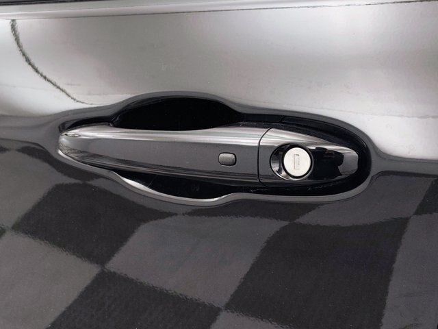 Used 2022 Jeep Compass Limited AWD/4WD image 16