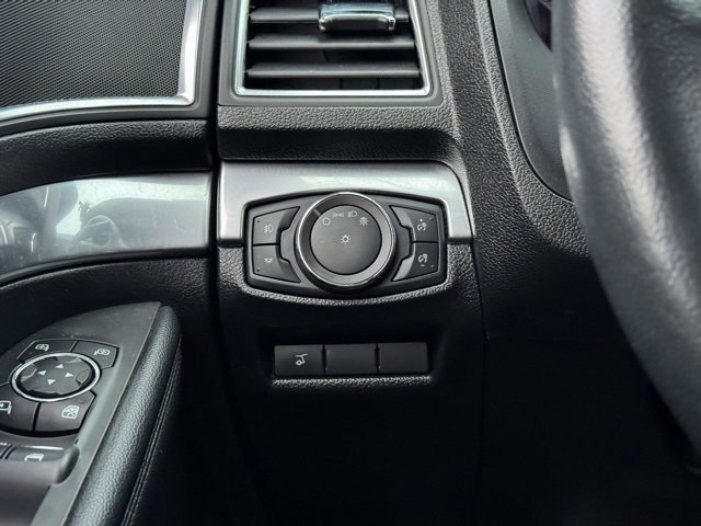 Certified 2018 Ford Explorer Limited image 33