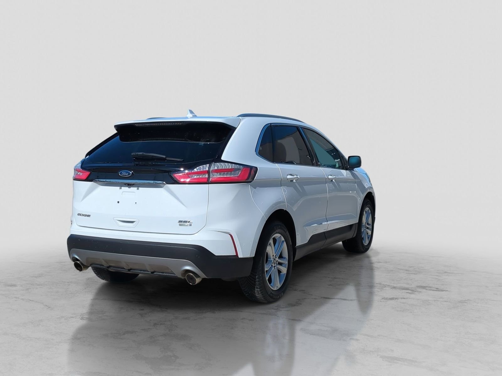 Certified 2019 Ford Edge SEL w/ Equipment Group 201A image 8