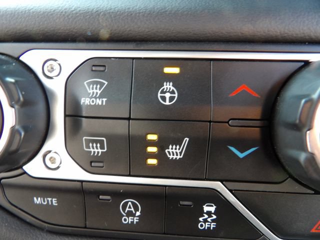 Used 2024 Jeep Wrangler Unlimited Rubicon AWD/4WD image 17
