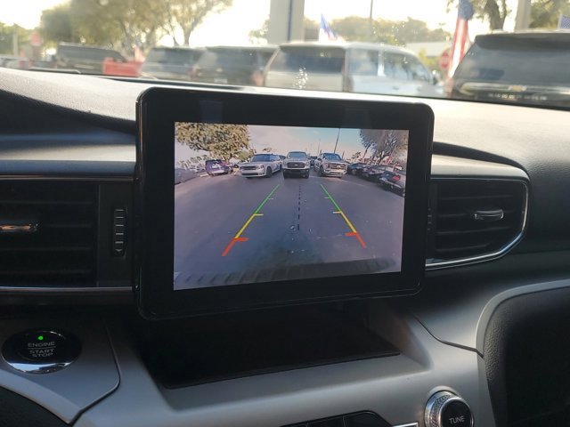 Certified 2021 Ford Explorer XLT w/ Equipment Group 202A image 21