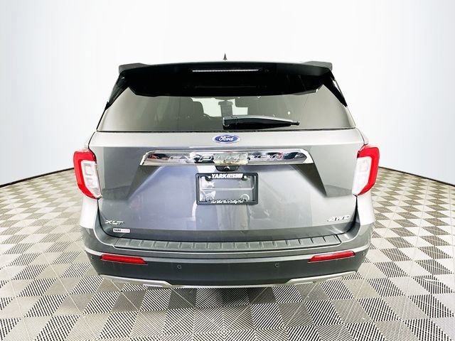 Certified 2023 Ford Explorer XLT w/ Equipment Group 202A image 4