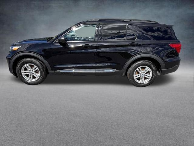 Certified 2023 Ford Explorer XLT AWD/4WD image 2