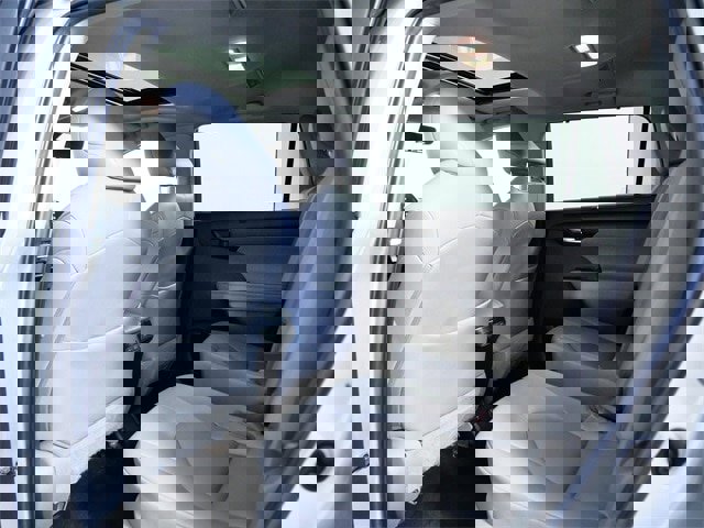 Used 2020 Toyota Highlander XLE image 14