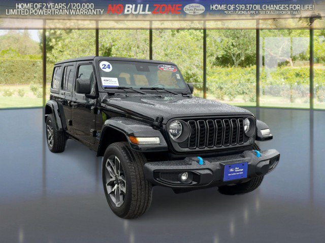 Used 2024 Jeep Wrangler Unlimited w/ Convenience Group AWD/4WD image 7