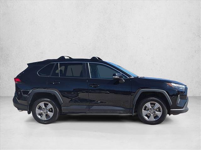 Used 2022 Toyota RAV4 XLE w/ Convenience Package AWD/4WD image 4