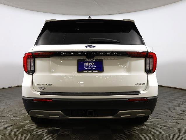 Certified 2025 Ford Explorer Active w/ Active Comfort Package image 3