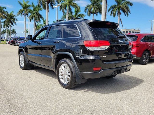 Used 2017 Jeep Grand Cherokee Laredo w/ Quick Order Package 23E AWD/4WD image 4