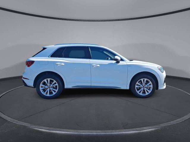 Used 2025 Audi Q3 2.0T Premium AWD/4WD image 9